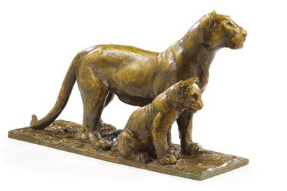 Roger GODCHAUX (1878-1958) 
“Lionne et lionceau”
Exceptionnelle et rare sculpture...