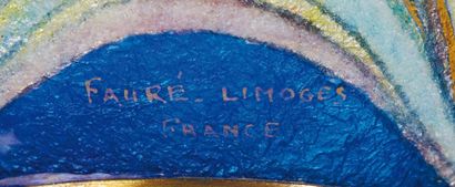 Camille FAURÉ (1874-1956) 
Pot couvert bombé en laiton et cuivre recouvert d'émaux...