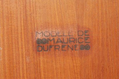 Maurice DUFRÊNE (1876-1955) 
Lit deux places en placage de bois exotique et acajou...