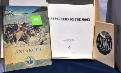 null «Antarctic» et «Explorers on the Moon».
Album d'images édité par Côte d'Or en...
