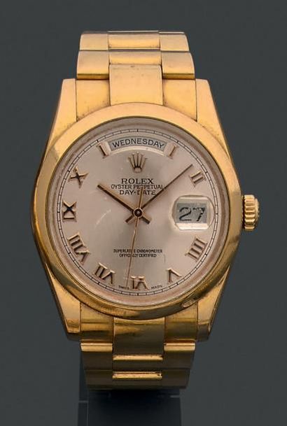 ROLEX Oyster Perpetual
Day-date superlative chronometer officialy certified
Montre...
