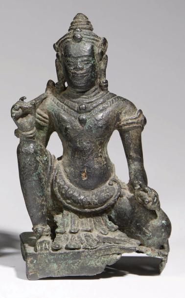 CAMBODGE Période khmère, BAYON, XIIe/XIIIe siècle 
Statuette de Vishvakarman en bronze...