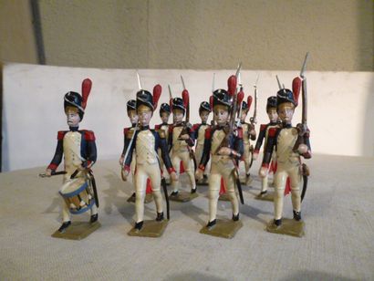 null 1er Empire. France. Grenadiers de la Garde au pas. 12 figurines dont 1 officier,...