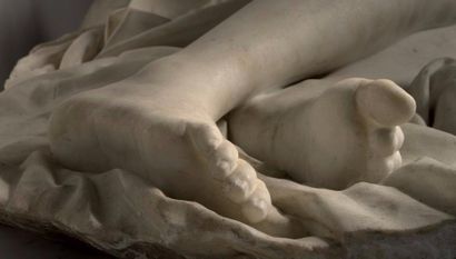 Entourage de Paul-Albert BARTHOLOME (1848-1928) 
Le rêve
Sculpture en marbre blanc.
Circa...