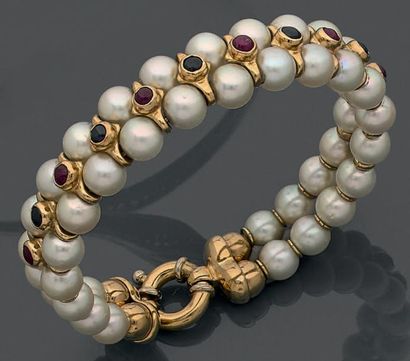 null Bracelet à deux rangs de perles de culture alternés de cabochons de rubis et...