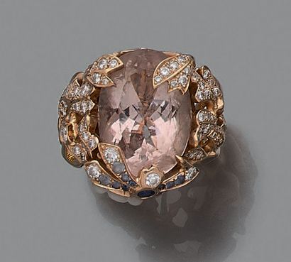 DIOR Joaillerie Gourmande 
Bague en or rose 18K (750°/00) ornée d'une morganite,...