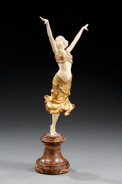 Paul PHILIPPE (1870-1930) *Radha
Sculpture chryséléphantine en bronze à patine dorée...