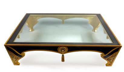 Colombostile Design, Milan Grande table basse en bois laqué noir et doré.
Masquerons,...