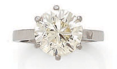null Bague en platine (925°/00) ornée d'un diamant central de taille brillant, de...