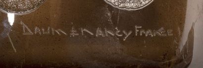 DAUM Nancy # Important vase conique à épaulement et large col plat en verre fumé...