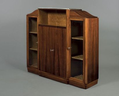 ANDRÉ DOMIN (1883-1962) & MARCEL GENEVRIERE (1885-1967) MAISON DOMINIQUE Petit meuble...
