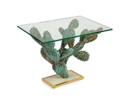 ALAIN CHERVET (né en 1944) Sculpture «Cactus» formant table basse en laiton oxydé...