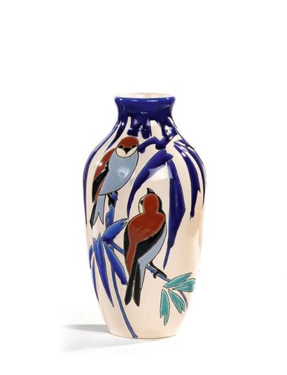 CHARLES CATTEAU (1880-1966) & KÉRAMIS Vase balustre en céramique émaillée à décor...
