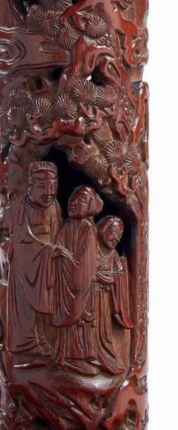 CHINE - Epoque QING (1644 - 1911) * Etui à herbes odorantes en bambou sculpté et...