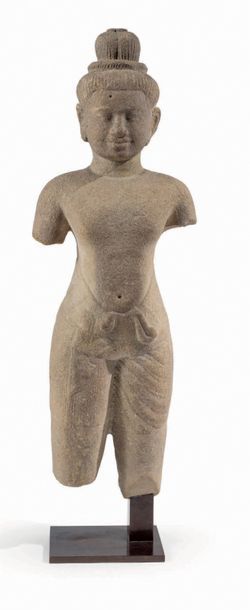 CAMBODGE - Période khmère, BAPHUON, XIe siècle Statuette de bouddha en grès gris,...
