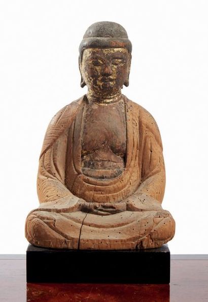 JAPON - Epoque KAMAKURA (1185 - 1333) Statuette de bouddha Amida assis en bois, le...