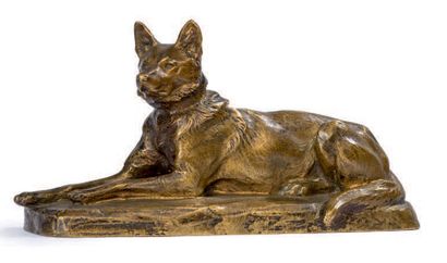 Louis RICHE (1877-1949) Statuette en bronze à patine dorée représentant un berger...