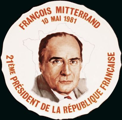 null Assiette Mitterand 1981 21ème Président de la République Française. Porcelaine...