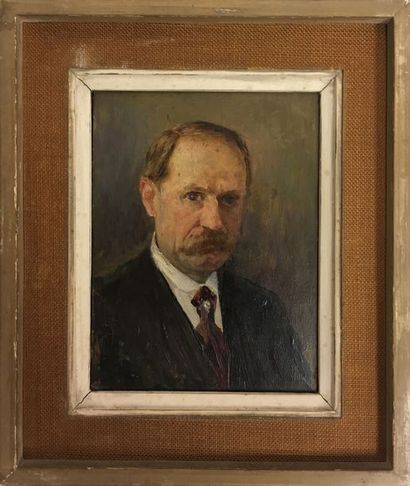 null Émile AURECHE (XIX-XX)

Portrait d’homme 

Huile sur panneau

18 x 12,5 cm