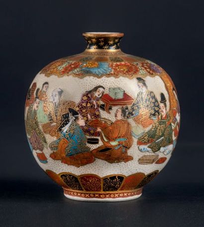Fours de Satsuma - Epoque MEIJI (1868 - 1912) Vase globulaire miniature en faïence...