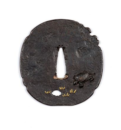 Époque EDO (1603 - 1868) Ensemble de sept tsuba en fer à décor incrusté de cuivre...