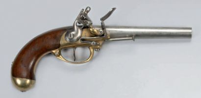 null Pistolet d'arçon modèle 1777 du premier type
Canon rond à méplats au tonnerre....