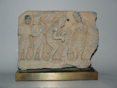 ART GRECO-BOUDDHIQUE DU GANDHARA (Ier - Vème siècle) Fragment de bas relief représentant...