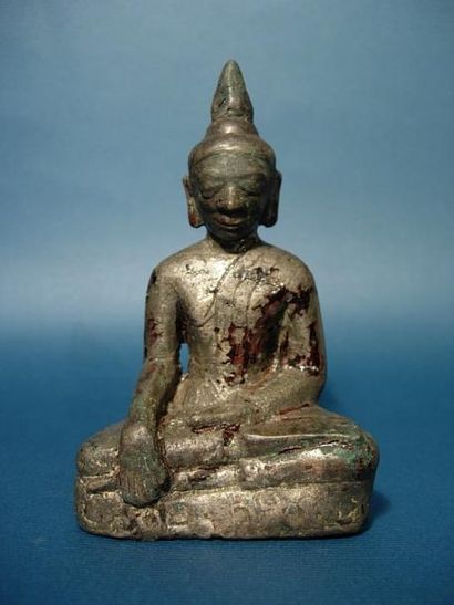 BIRMANIE - CAMBODGE - LAOS - SIAM - VIÊTNAM Statuette de Bouddha. En bronze. Birmanie,...