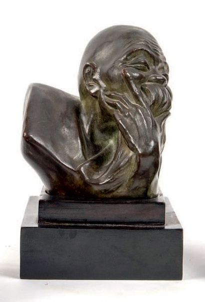 Gaston HAUCHECORNE (1880-1945) Sage barbu
Epreuve en bronze à patine verte, monogrammé...