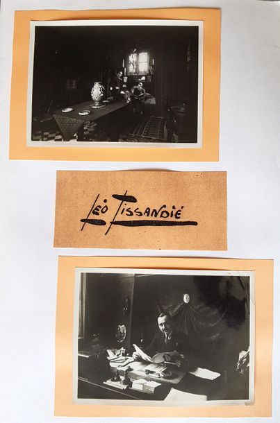 null Recueil composé de 2 photos de Léo Tissandié et 24 dessins sur calque à l'encre...