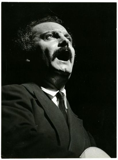 Photo originale - Georges BRASSENS Trés bon état. Georges Brassens en concert. Photo...
