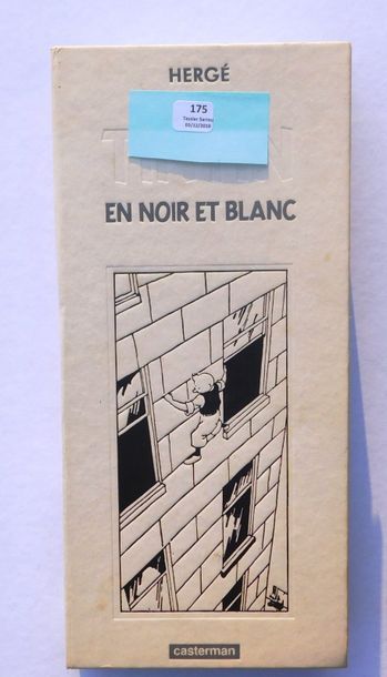 null «En noir et blanc».
Coffret Casterman renfermant 9 petits albums en noir et...