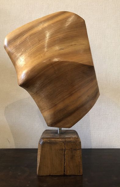 POCHON François Sans titre / Sculpture en bois sur socle en bois de noyer / Hauteur...