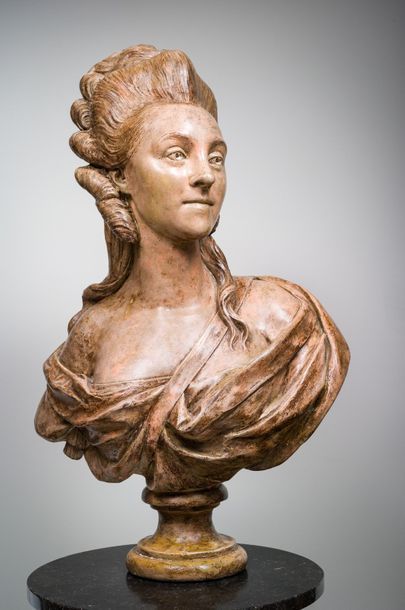 Ecole FRANÇAISE, style du XVIIIe siècle Buste d'une dame de qualité sur piédouche.
Plâtre...
