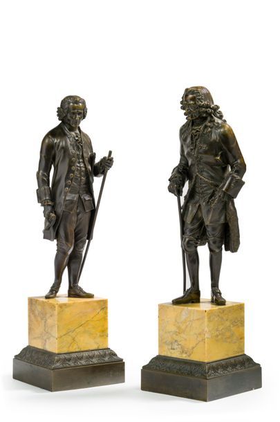 null Paire de sculptures en bronze patiné représentant Voltaire et Rousseau.
Base...