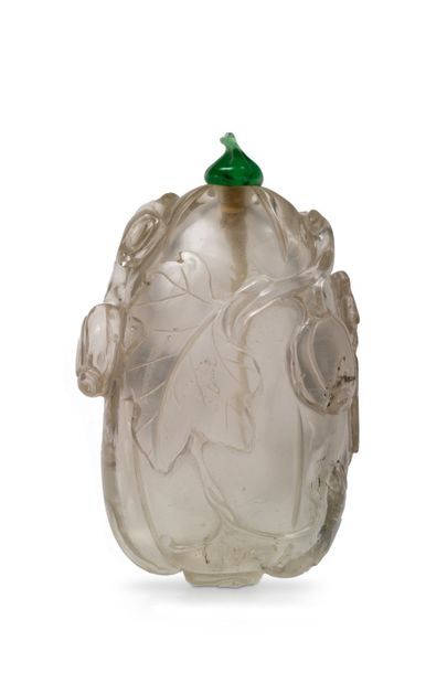 CHINE - XIXe siècle Flacon tabatière en forme de cucurbitacée en cristal de roche...