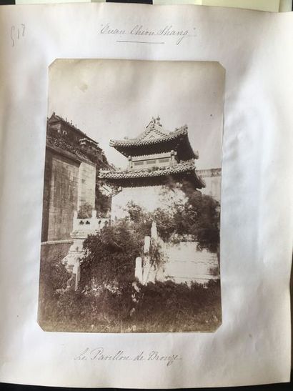 Robert de Semallé (1839-1946) Album photo intitulé “Grande muraille, Palais d’Été”...