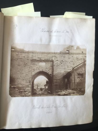 Robert de Semallé (1839-1946) Album photo intitulé “Grande muraille, Palais d’Été”...
