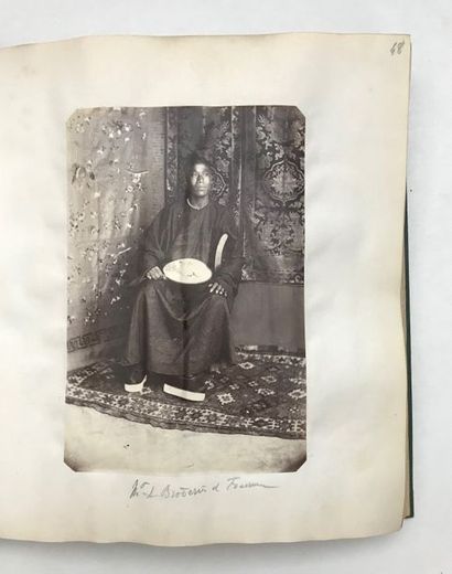 Robert de Semallé (1839-1946) Album photo intitulé "Portraits" comprenant environ...