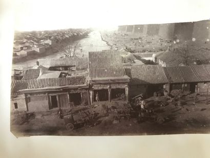 Robert de Semallé (1839-1946) Album photo intitulé “Pékin I” comprenant environ 105...