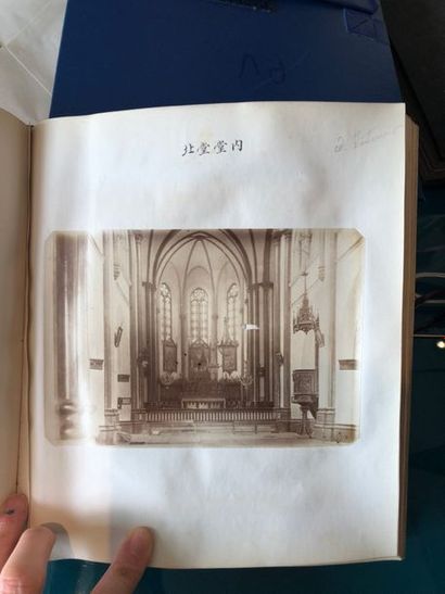 Robert de Semallé (1839-1946) Album photo intitulé “Pékin II. Légations. Églises....
