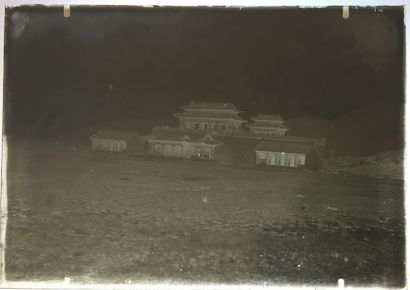 Roberte de Semallé (1839-1946) Ensemble de 13 négatifs au collodion sur verre représentant...