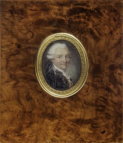 Ecole française, du XVIIIème siècle Portrait d'homme Miniature 2,5 x 2 cm de forme...