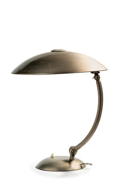 TRAVAIL 1930-1950 Lampe moderniste réglable en métal nickelé
H: 45 cm