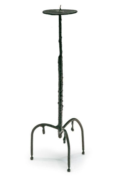 SIDO & FRANÇOIS THÉVENIN, attribué à Bougeoir tripode en métal
H: 36 cm