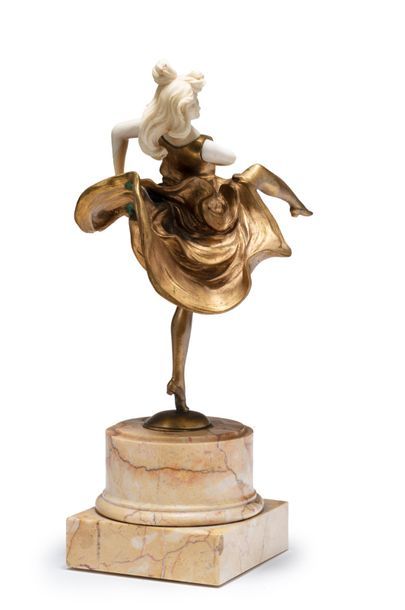 Emil KIEMLEN (1869-1956) «Danseuse»
*Sculpture chryséléphantine en bronze à patine...