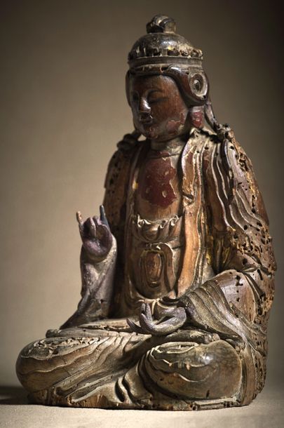 CHINE - Epoque MING (1368 - 1644), XVIe/XVIIe siècle Statuette de bouddha en bois...