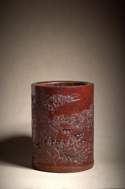 CHINE - XVIIIe siècle ● Cylindrical bamboo brush holder (bitong) with a dark patina...