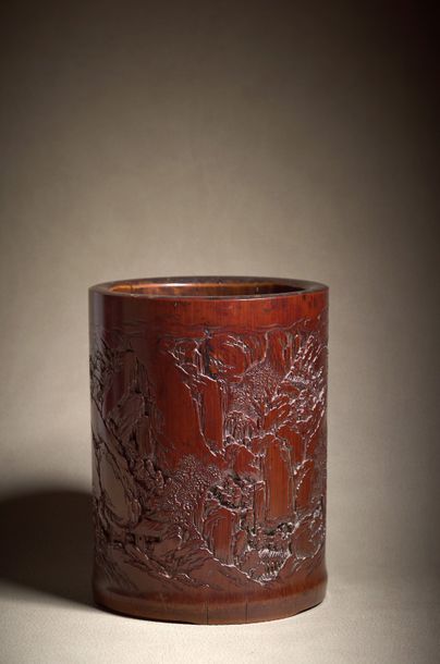 CHINE - XVIIIe siècle ● Cylindrical bamboo brush holder (bitong) with a dark patina...