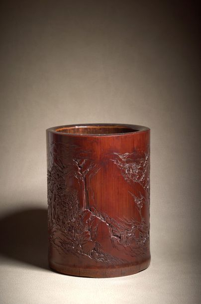 CHINE - XVIIIe siècle ● Cylindrical bamboo brush holder (bitong) with a dark patina...